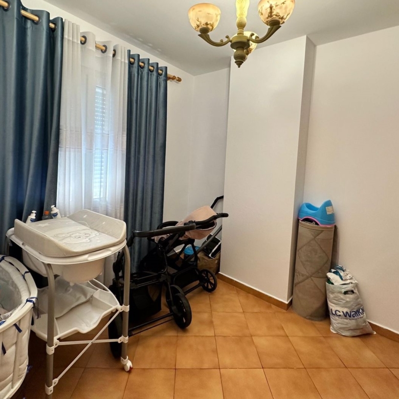 Shitet apartament 3+1+2 ne Don Bosko thumbnail 4