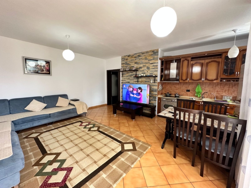 Shitet apartament 3+1+2 ne Don Bosko thumbnail 2