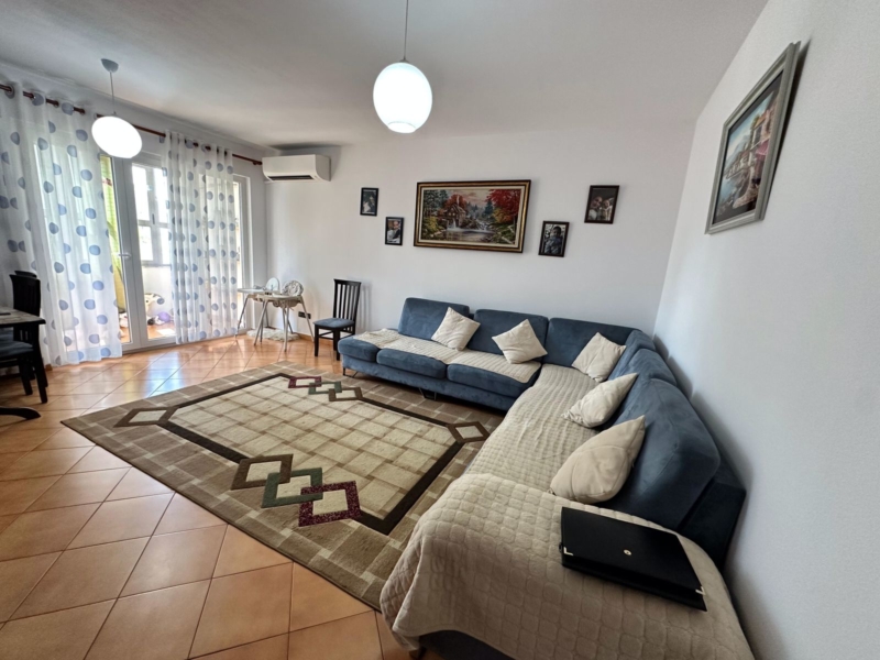 Shitet apartament 3+1+2 ne Don Bosko