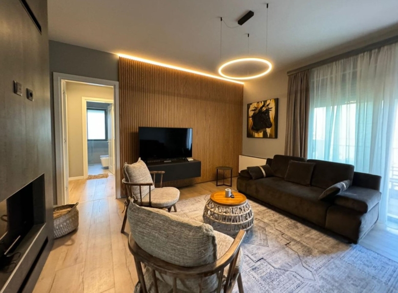 Shitet super apartament 3+1+2 Rezidenca “Porta e Gjelber”, prane Pallatit te Brigadave.