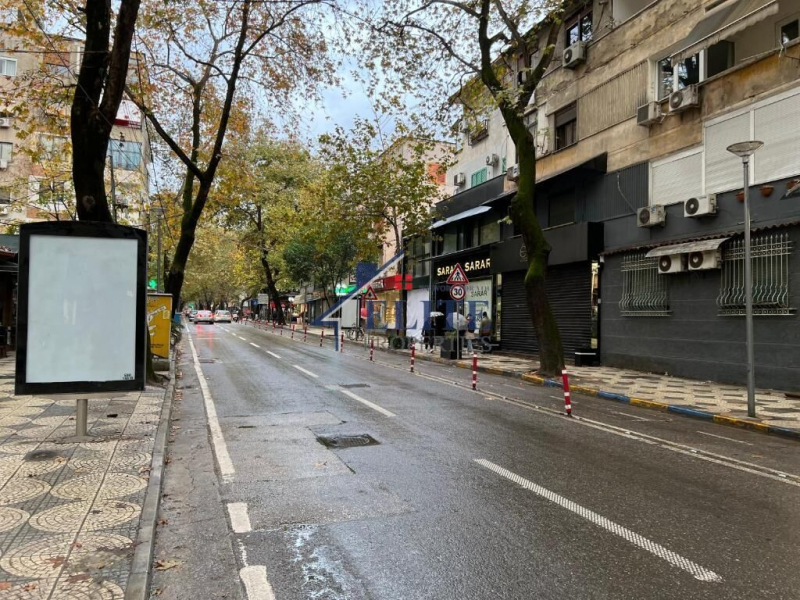 Shitet Ambient Biznesi, Myslym Shyr!