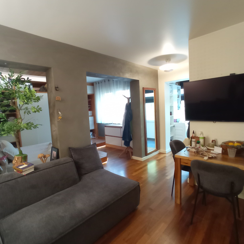 Garzoniere moderne për Shitje në Myslym Shyri – 50 m²