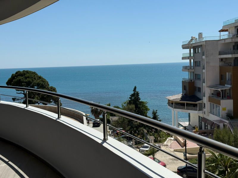 Jepet me qera apartament 2+1+2 poste parkimi White Hill Residence, Currila, Durres.