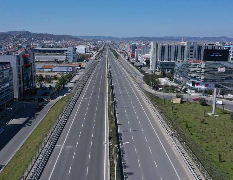 Shitet Ambient Njesi Biznesi, Kthesa e Kamzes, Casa Italia