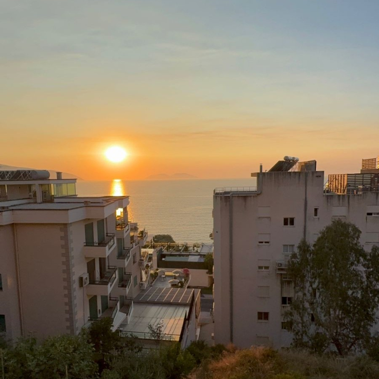 Uji Ftohte, Vlore, Marina Bay shitet Apartament 1+1 me pamje na deti