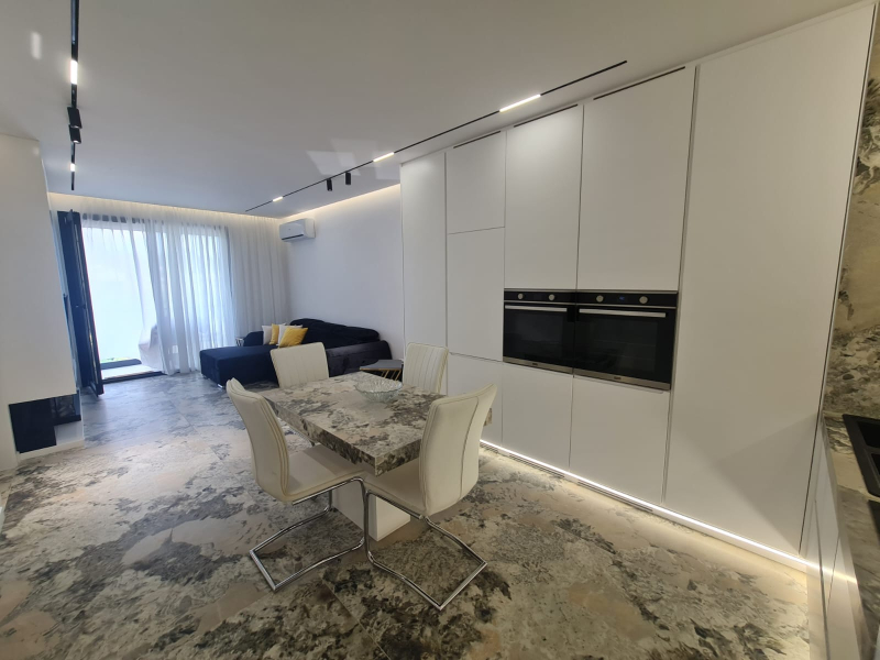 Apartament 1+1 me Qera Liqeni i Thate