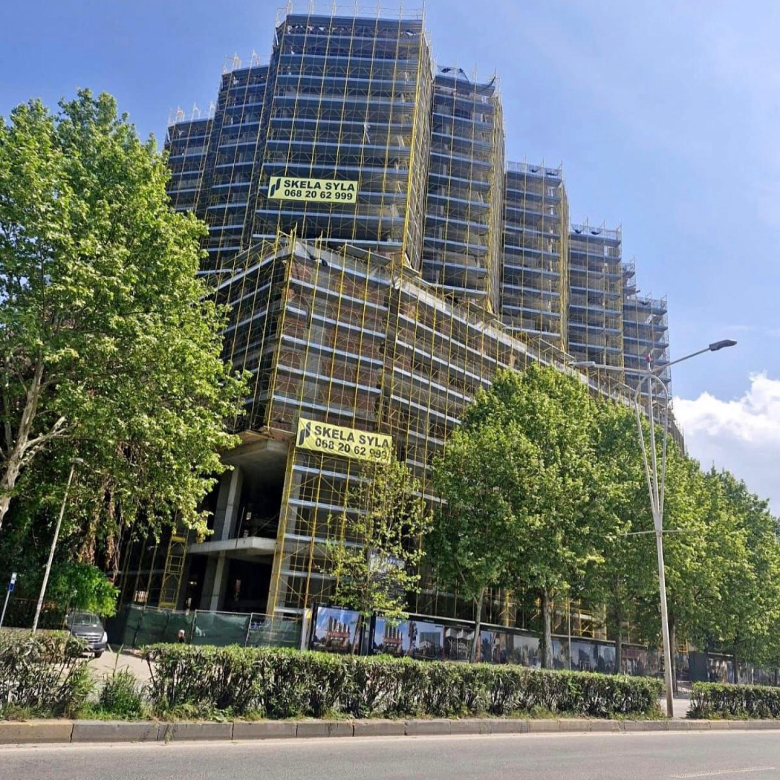 Shitet apartament 2+1 Rezidenca Colonnade, Zogu i Zi, rruga Dritan Hoxha
