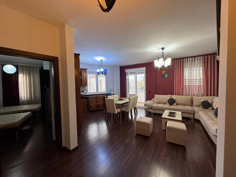 Jepet apartament 2+1 me qera Sheshi Wilson