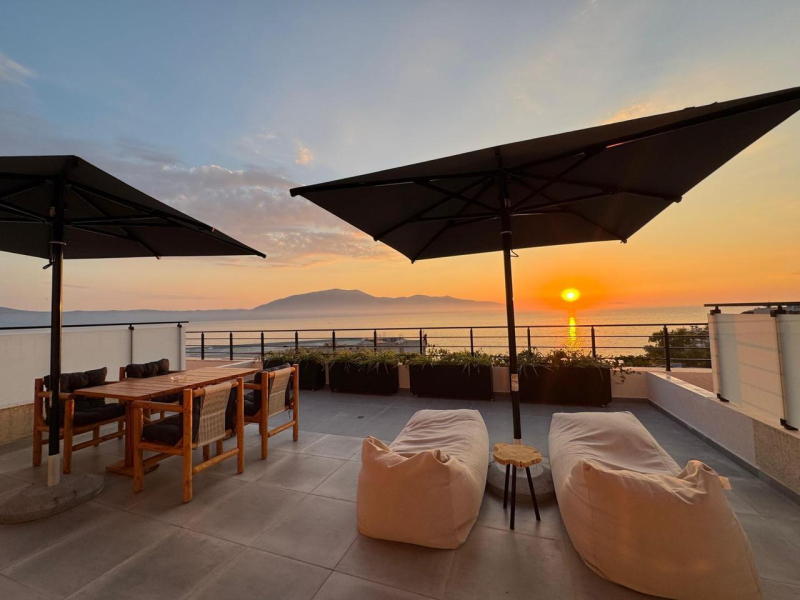 Shiten 2 garsoniere luksoze ne Radhime, Vlore gati per airBnB