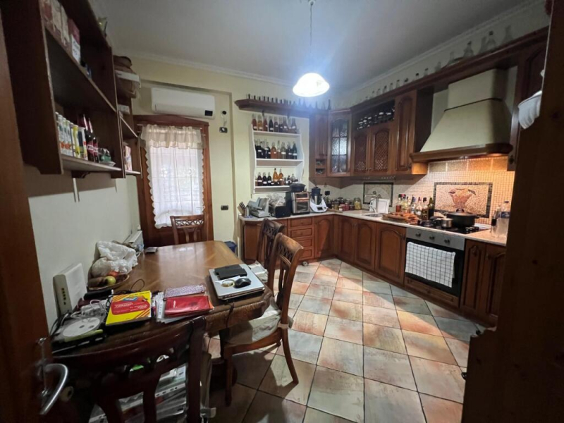 Shitet Penthouse ne Vlore thumbnail 6