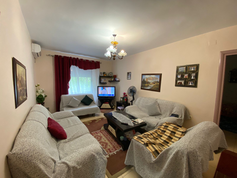 Shitet apartament 3+1 ne Myslym Shyri