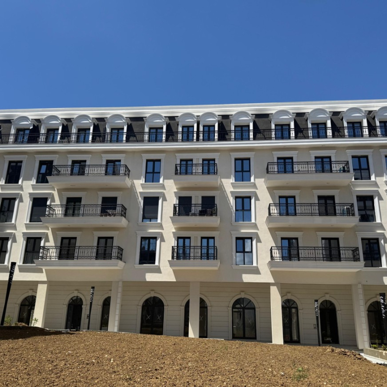 Shitet Apartament 1+1 Tirana Porta e Re Mjull Bathore TEG