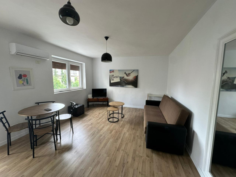 Jepet me Qera Apartament 1+1 rruga e Elbasanit