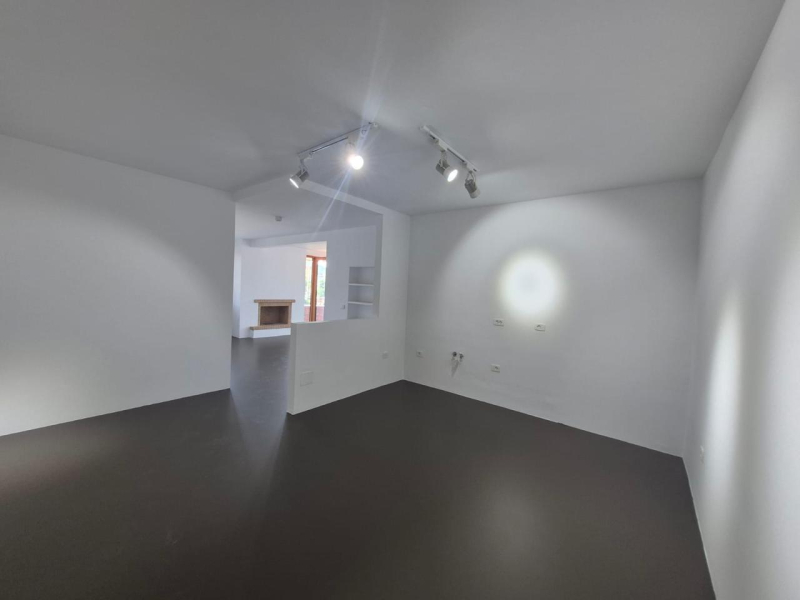 Shitet Apartament 1+1 Blloku thumbnail 5