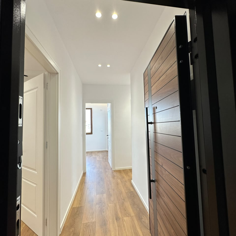 Shitet Apartament 1+1 Tirana e Re, Vilat e verdha nishraku