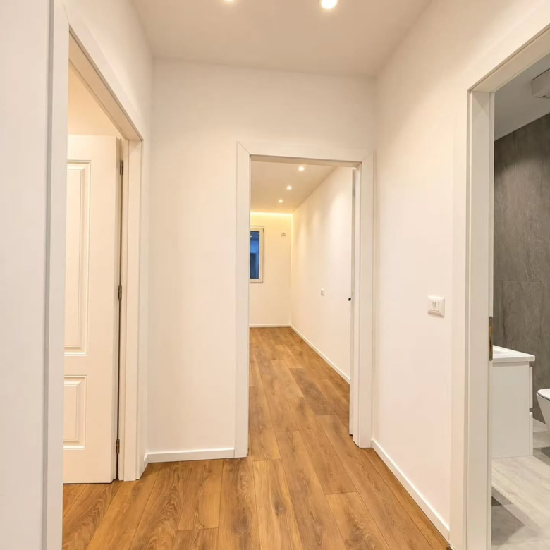 SHITET APARTAMENT 1+1 – TE MOZAIKU , 21 DHJETORI