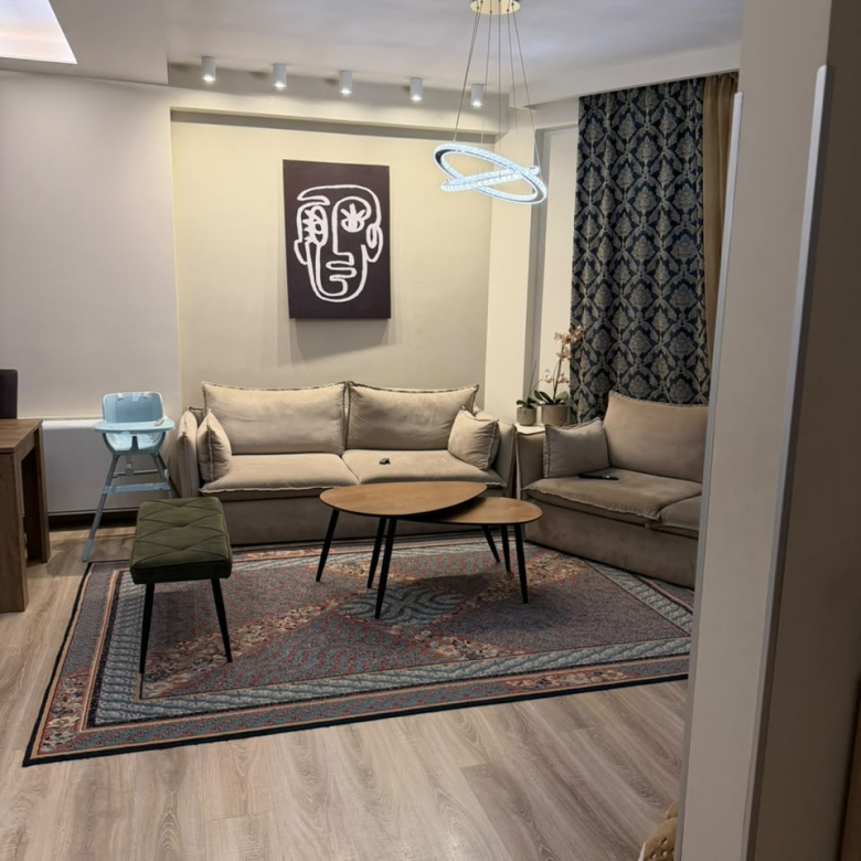 Jepet me qera super apartament 3+1 tek rruga Mihal Grameno, Prane shkolles se Baletit